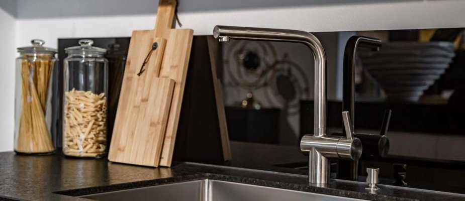 Qual a torneira mais indicada para cozinha? Descubra na Repare Online!