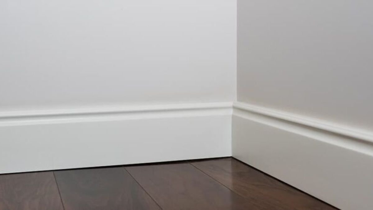 rodape de poliestireno branco